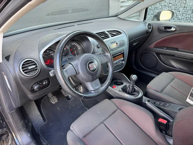 Seat leon 1.6 stylance car 2005 | 23-rz-lv i - afbeelding 4 van  25