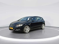 Seat leon 1.6 stylance car 2005 | 23-rz-lv i - afbeelding 1 van  25