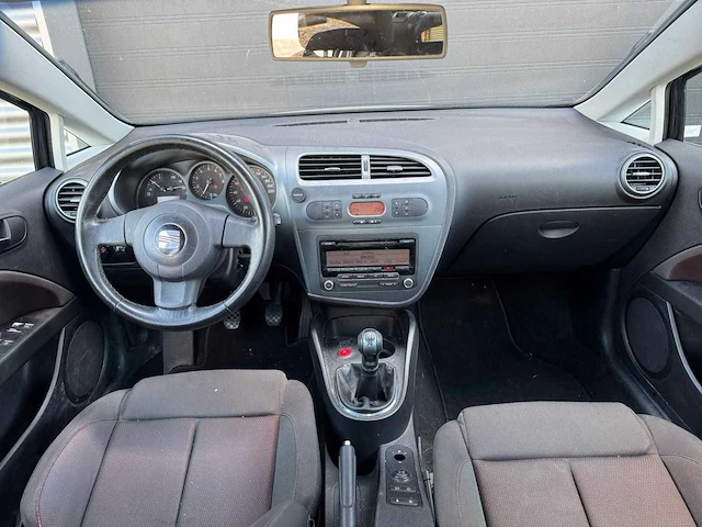 Seat leon 1.6 stylance car 2005 | 23-rz-lv i - afbeelding 18 van  25