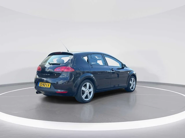 Seat leon 1.6 stylance car 2005 | 23-rz-lv i - afbeelding 24 van  25