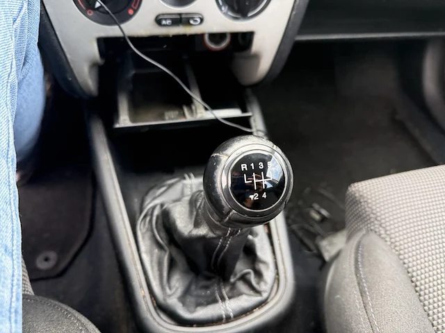 Seat leon, 2004 - afbeelding 2 van  22