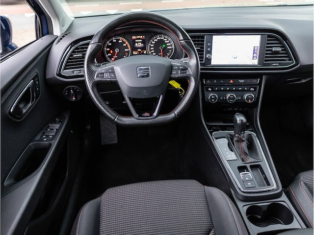 Seat leon fr 2.0 tsi 190pk automaat 2018 beats audio achteruitrijcamera stoelverwarming carplay/android dab 17"inch - afbeelding 7 van  32