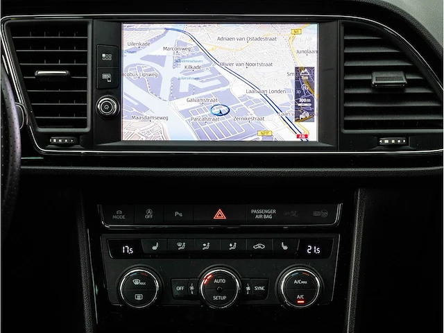 Seat leon fr 2.0 tsi 190pk automaat 2018 beats audio achteruitrijcamera stoelverwarming carplay/android dab 17"inch - afbeelding 10 van  32