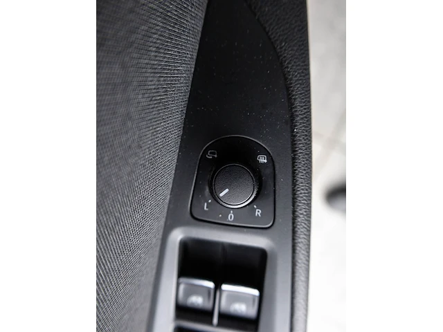 Seat leon fr 2.0 tsi 190pk automaat 2018 beats audio achteruitrijcamera stoelverwarming carplay/android dab 17"inch - afbeelding 17 van  32
