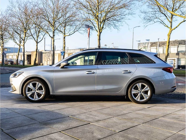 Seat leon sportstourer fr 1.5 etsi automaat 2021 virtual cockpit led dab carplay/android getint glas 17"inch - afbeelding 12 van  25