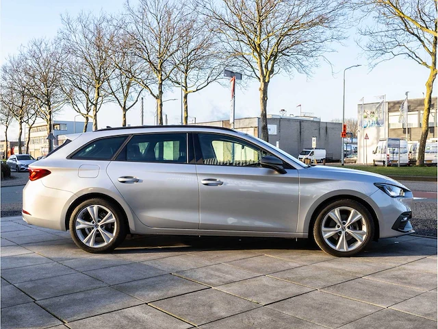 Seat leon sportstourer fr 1.5 etsi automaat 2021 virtual cockpit led dab carplay/android getint glas 17"inch - afbeelding 22 van  25