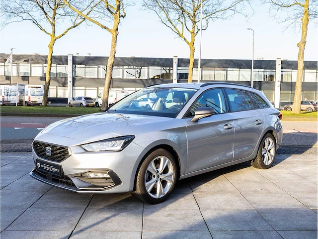 Seat leon sportstourer fr 1.5 etsi automaat 2021 virtual cockpit led dab carplay/android getint glas 17"inch - afbeelding 25 van  25