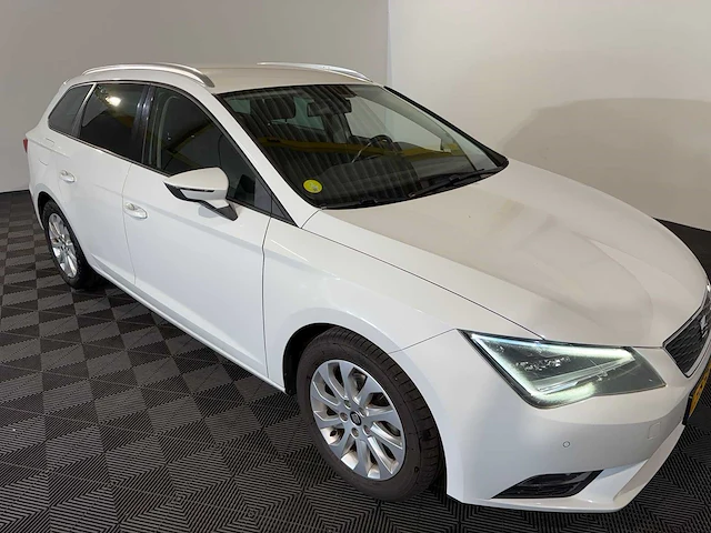 Seat leon st 1.6 tdi sty. con.eco, hs-187-p - afbeelding 16 van  18