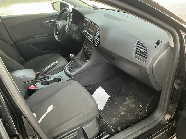 Seat leon st personenauto (jx-658-d) - afbeelding 9 van  26