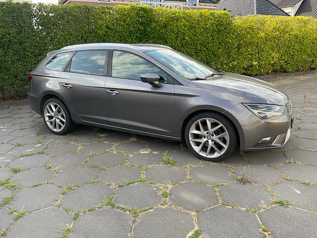 Seat leon st tdi 4-xxl-19 - afbeelding 23 van  47