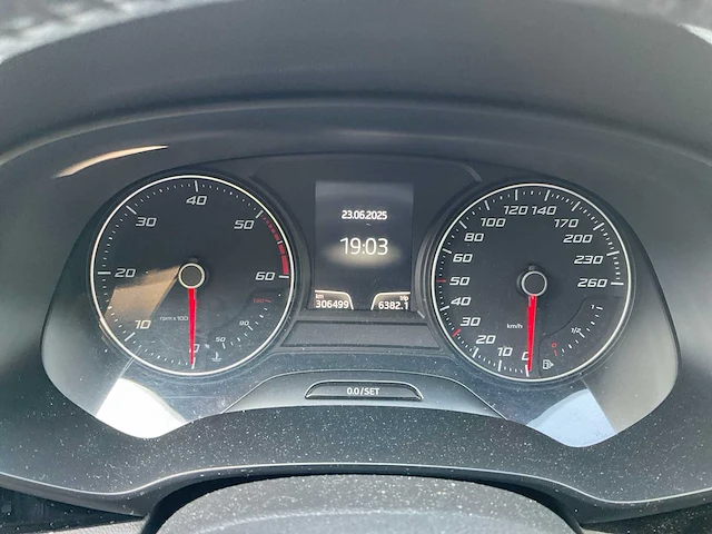 Seat leon st tdi 4-xxl-19 - afbeelding 39 van  47