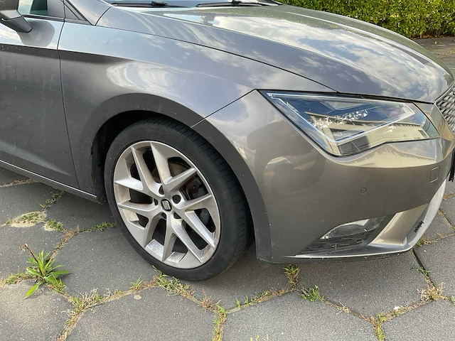 Seat leon st tdi 4-xxl-19 - afbeelding 34 van  47