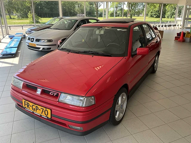 Seat personenauto - afbeelding 1 van  26