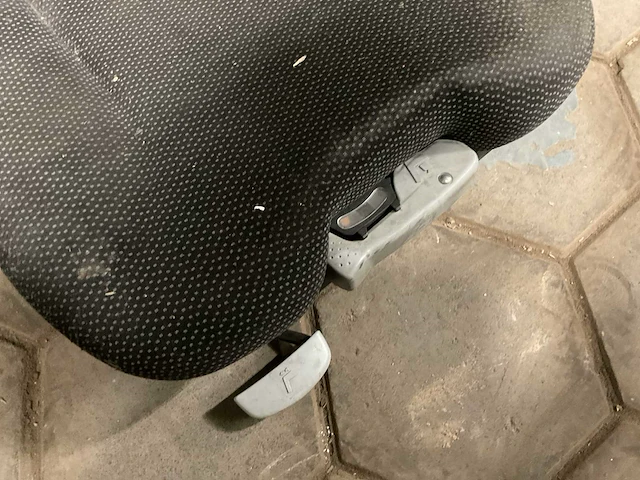 Seat - afbeelding 4 van  4