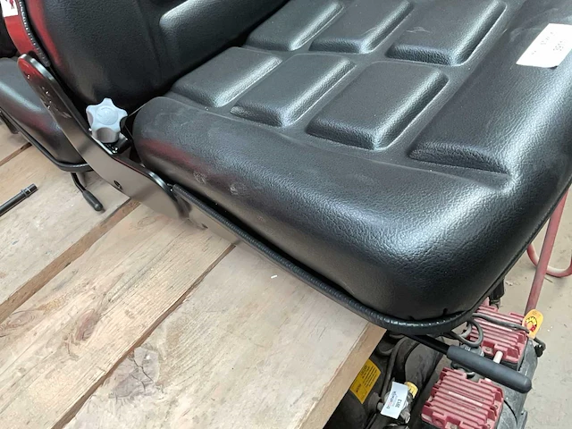 Seat - afbeelding 4 van  4
