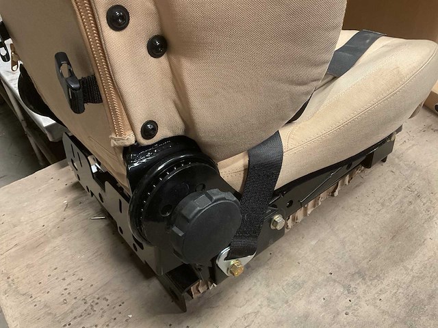 Seat - afbeelding 6 van  8