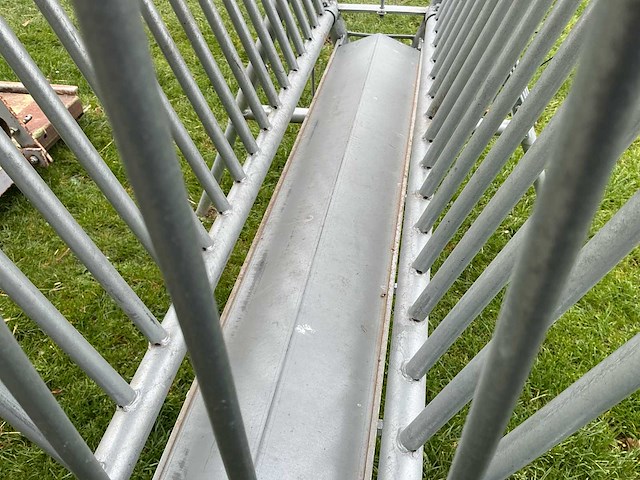 Seegers vrijstaande hooiruif / voerhek - afbeelding 2 van  13