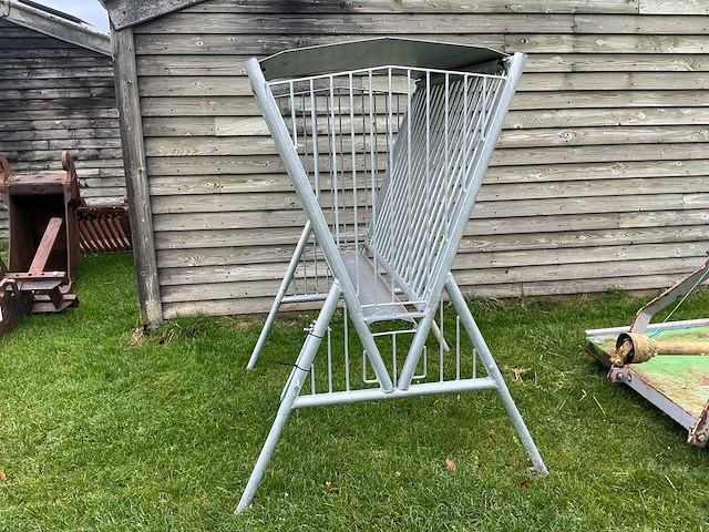 Seegers vrijstaande hooiruif / voerhek - afbeelding 6 van  13