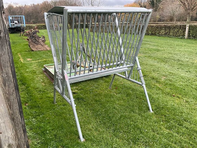 Seegers vrijstaande hooiruif / voerhek - afbeelding 10 van  13