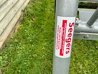 Seegers vrijstaande hooiruif / voerhek - afbeelding 13 van  13