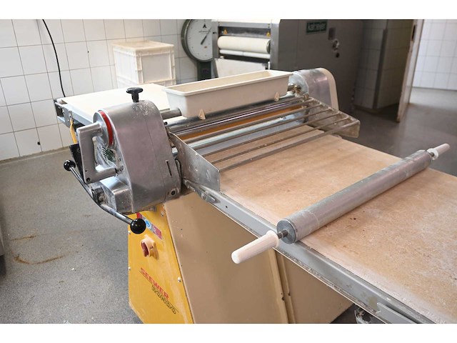 Seewer rondo s- syn. 603 uitrolmachine - afbeelding 3 van  9