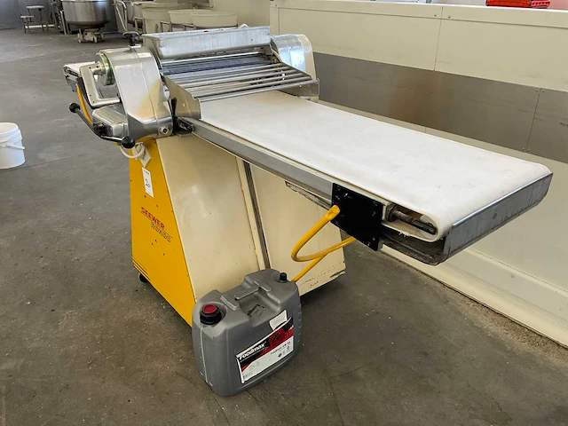 Seewer rondo uitrolmachine - afbeelding 2 van  9