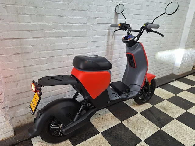 Segway bt110s elektrische 45km bromscooter - afbeelding 3 van  9