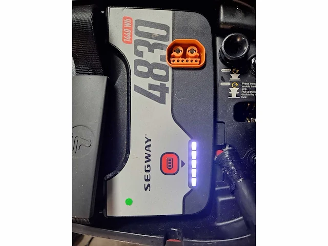 Segway bt110s elektrische 45km bromscooter - afbeelding 9 van  9