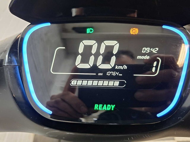 Segway e125s 45 km elektrische bromscooter - afbeelding 4 van  8