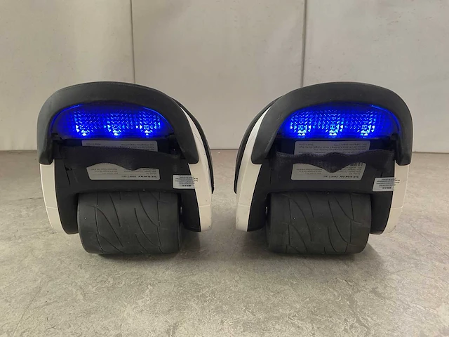 Segway-ninebot - drift w1 - zelfbalancerend - e-skates - afbeelding 3 van  10