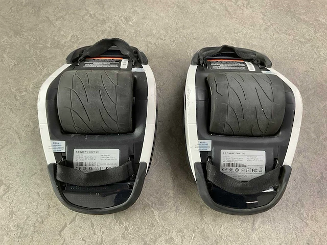 Segway-ninebot - drift w1 - zelfbalancerend - e-skates - afbeelding 9 van  10