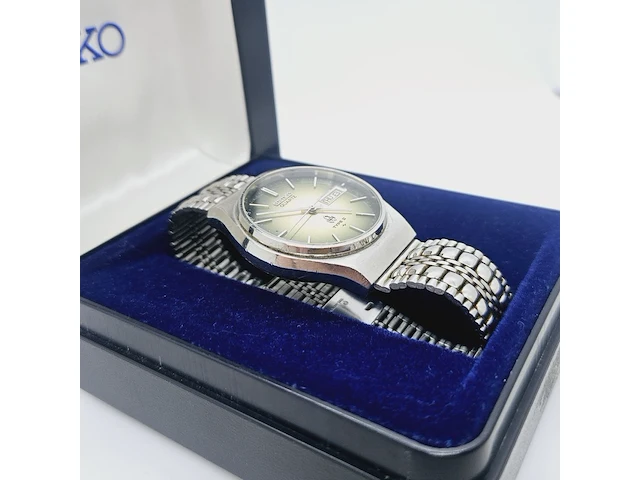 Seiko day/date type ii - green sunburst - 4336-8040 - afbeelding 7 van  11