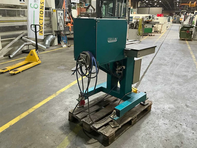Select - 2004 - 31300 - schanierboormachine - afbeelding 1 van  9