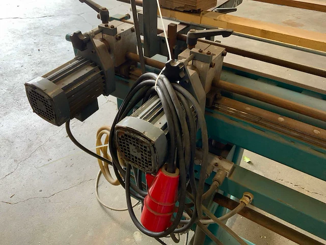 Select 3103 slotenfreesmachine (4-kops) - afbeelding 11 van  26