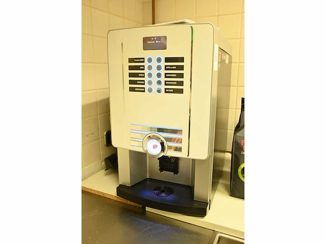 Selecta compact 10-selectie koffiemachine - afbeelding 2 van  4