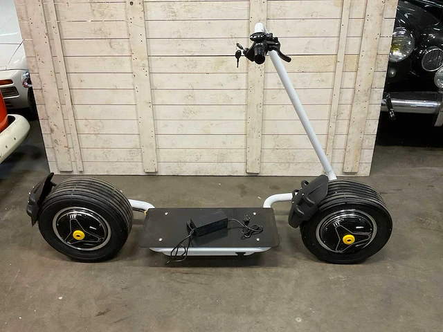 Self balancing electric moon scooter (wit) - afbeelding 7 van  10