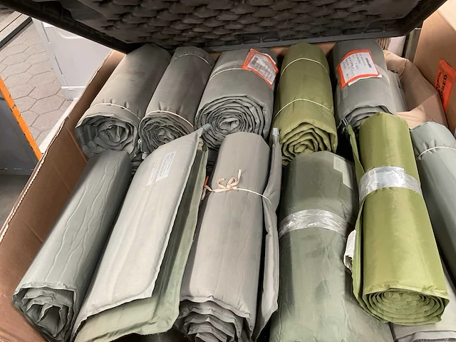 Self inflating sleeping mat (60x) - afbeelding 2 van  3