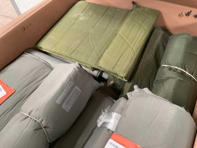 Self inflating sleeping mat (70x) - afbeelding 3 van  4