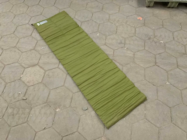 Self inflating sleeping mat (7x) - afbeelding 1 van  2