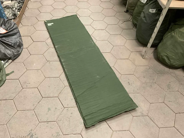 Self inflating sleeping mat (8x) - afbeelding 1 van  3