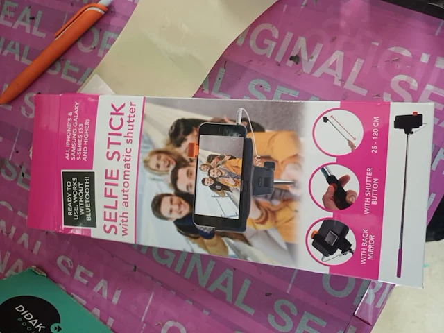 Selfistick in doos e - afbeelding 1 van  3
