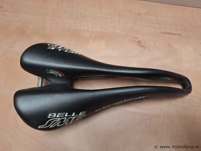 Selle smp fietszadel model stratos - afbeelding 1 van  4