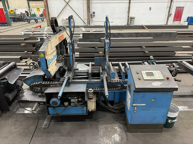 Semi automatische bandzaagmachine - afbeelding 1 van  10