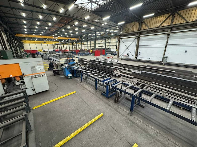 Semi automatische bandzaagmachine - afbeelding 8 van  10