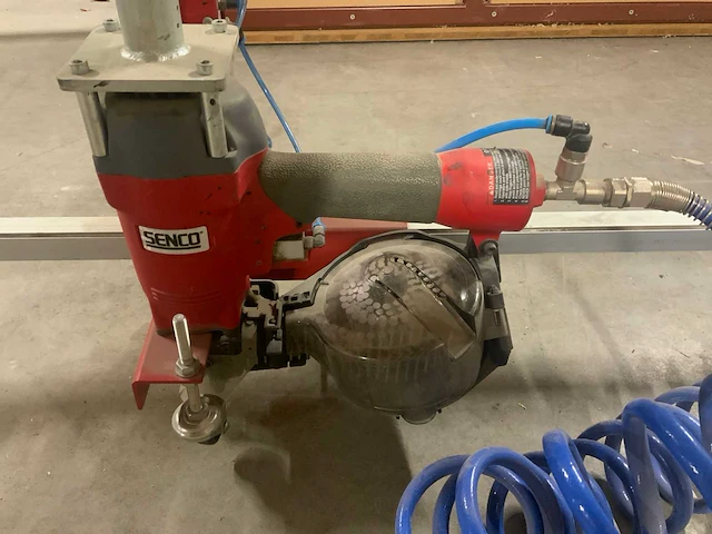 Senco coil pro 50 tacker met dak geleider - afbeelding 2 van  9