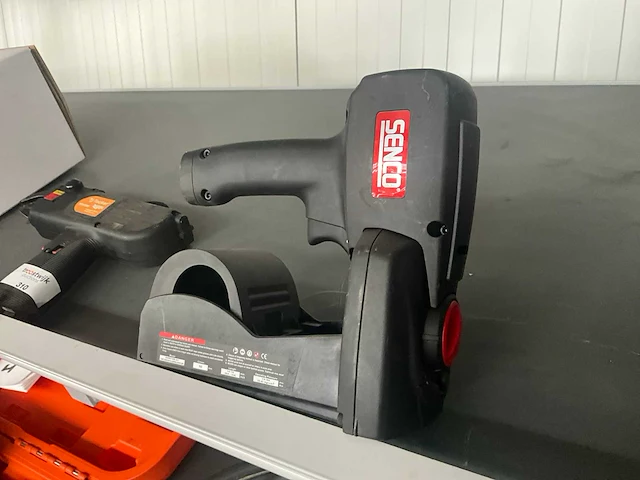 Senco d555/18r-a1 pneumatische dozenhechter - afbeelding 1 van  7
