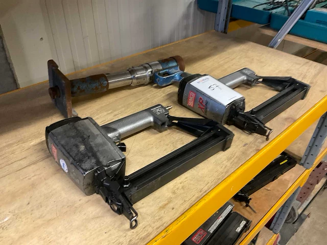 Senco pneumatische tacker divers (3x) - afbeelding 1 van  4
