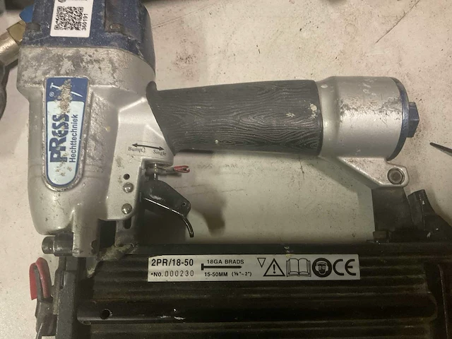 Senco / press pneumatische tacker (2x) - afbeelding 3 van  3