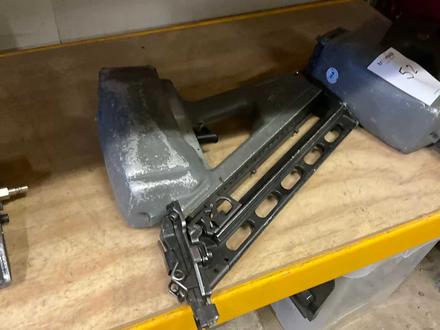 Senco sn iv pneumatische tacker (2x) - afbeelding 3 van  4