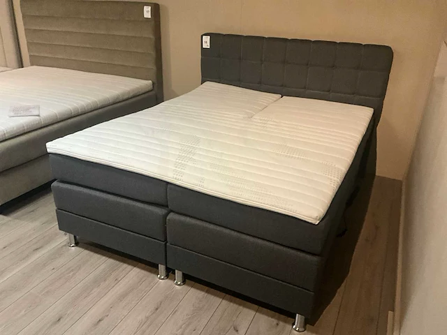 Sense (160x200) boxspring (2x) - afbeelding 1 van  9